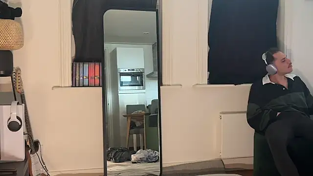 Snapshot of AlwaysHorneyxxx chatting on 03/08/26, 09:57 AlwaysHorneyxxx online show from 03/08/26, 09:57