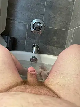 Snapshot of Ucsamiam chatting on 01/29/25, 07:53 Ucsamiam online show from 01/29/25, 07:53