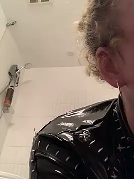 Snapshot of XxxDRAMAxxX chatting on 11/29/25, 09:23 XxxDRAMAxxX online show from 11/29/25, 09:23