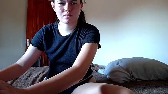 camillebr online show from 02/05/25, 06:37