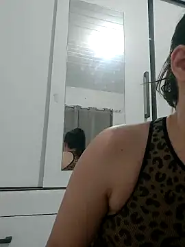 camillebr online show from 12/16/25, 12:04