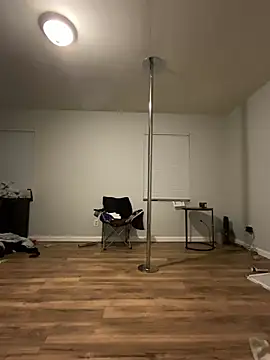 Yoshibaby2670 online show from 02/24/25, 02:51