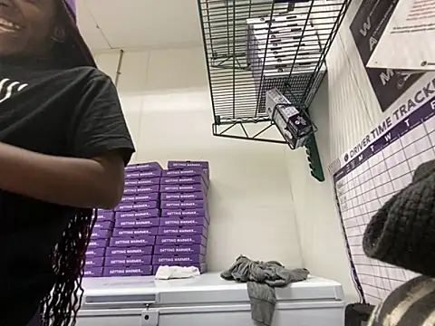 Yoshibaby2670 online show from 09/10/25, 01:16