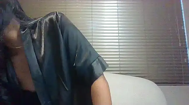 Snapshot of tantragoddess chatting on 03/07/25, 04:33 tantragoddess online show from 03/07/25, 04:33