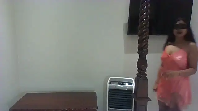 Snapshot of tantragoddess chatting on 10/07/25, 03:20 tantragoddess online show from 10/07/25, 03:20