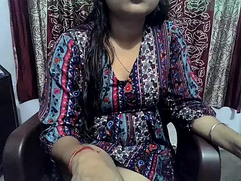 SIYA MAVI online show from 05/06/26, 01:47