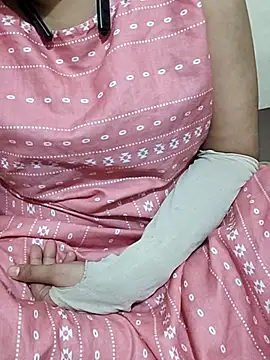 mallupriyapriya online show from 11/24/25, 04:56