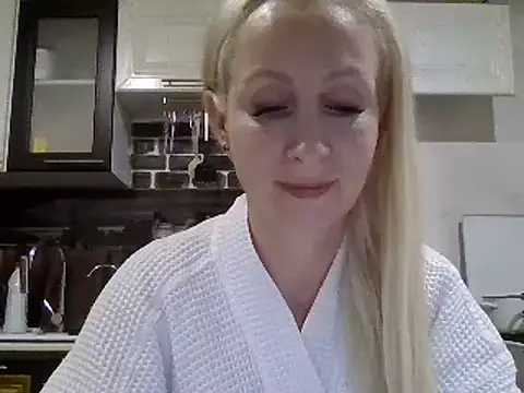 Snapshot of Mariana_har777 chatting on 01/04/25, 08:16 Mariana har777 online show from 01/04/25, 08:16