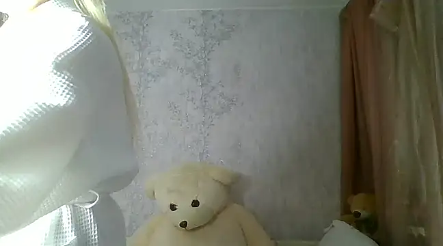 Snapshot of Mariana_har777 chatting on 01/07/25, 03:44 Mariana har777 online show from 01/07/25, 03:44