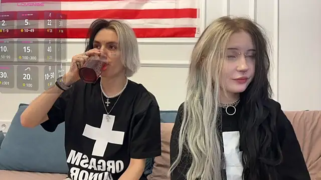 Snapshot of VeryRare_TwinS chatting on 03/21/26, 11:52 VeryRare TwinS online show from 03/21/26, 11:52