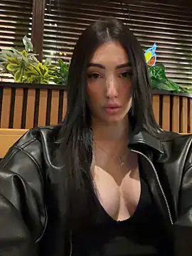 Maddy Jones online show from 02/10/26, 02:26