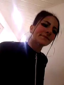 Anniee x online show from 02/05/25, 12:38