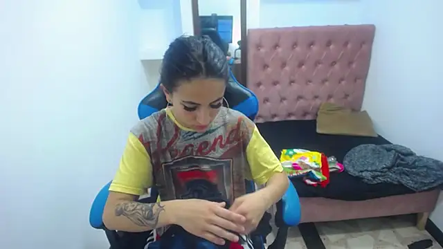 Anniee x online show from 03/13/25, 12:35