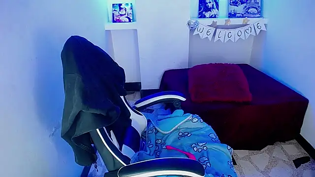 Anniee x online show from 02/21/26, 11:11