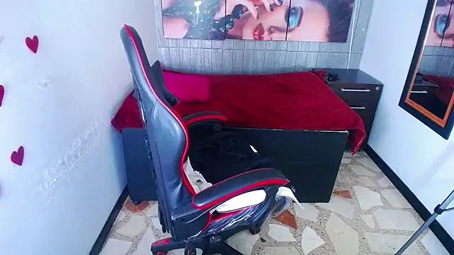 Anniee x online show from 02/27/26, 01:00