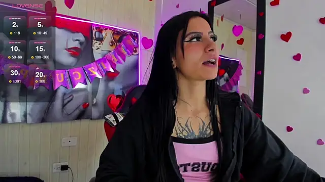 Anniee x online show from 03/12/26, 12:44