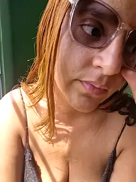 AliceRuivinha2 online show from 11/26/25, 04:30