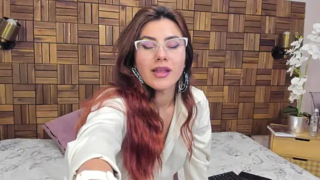 Snapshot of iriis_rosse chatting on 01/08/25, 09:34 iriis rosse online show from 01/08/25, 09:34