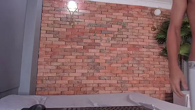 adam piarse01 online show from 12/19/25, 01:56