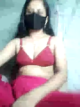Snapshot of Hot_Nila chatting on 01/04/25, 06:30 Hot Nila online show from 01/04/25, 06:30
