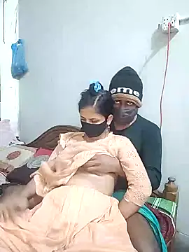 Snapshot of Hot_Nila chatting on 01/08/25, 08:49 Hot Nila online show from 01/08/25, 08:49