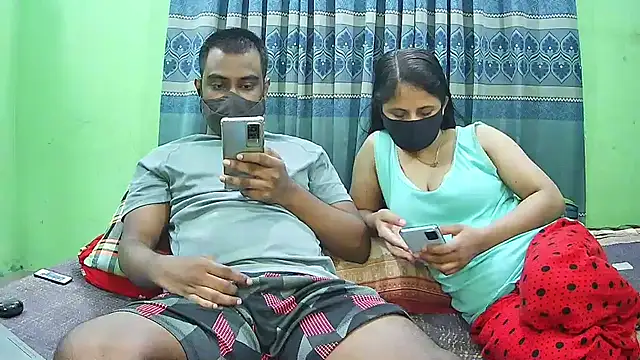 Snapshot of Hot_Nila chatting on 09/28/25, 03:01 Hot Nila online show from 09/28/25, 03:01