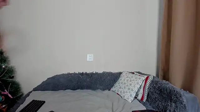 KristineEsme online show from 01/17/25, 05:21