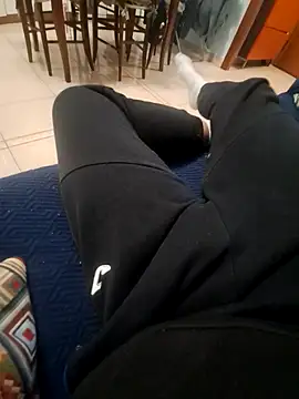 twooloverss online show from 12/14/25, 08:02