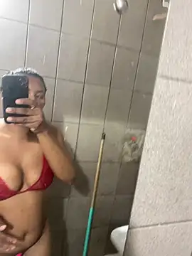 Mariaapimentinha online show from 04/27/26, 11:25