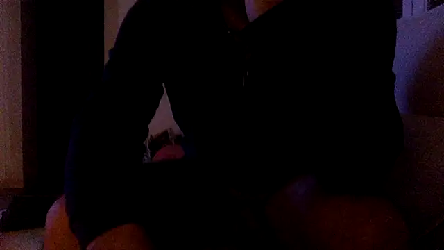 Snapshot of coquin5995 chatting on 03/14/25, 09:32 coquin5995 online show from 03/14/25, 09:32