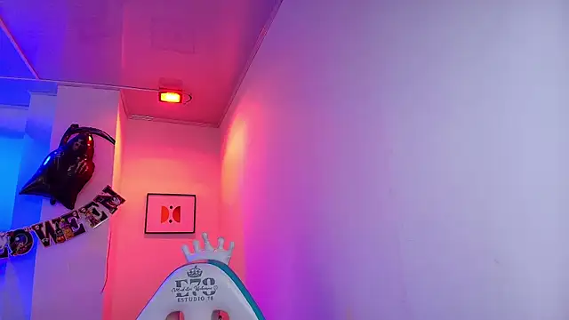 Arianna sweeet online show from 10/28/25, 03:32