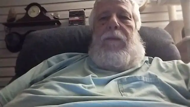 Snapshot of Futura_intx chatting on 07/09/26, 03:43 Futura intx online show from 07/09/26, 03:43