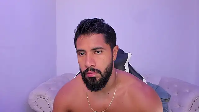 Santiago huntt online show from 11/27/25, 12:51