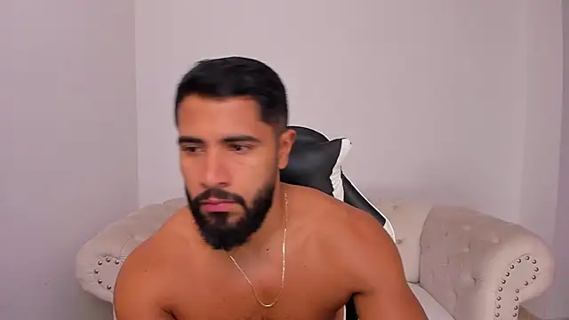 Santiago huntt online show from 01/09/26, 12:41