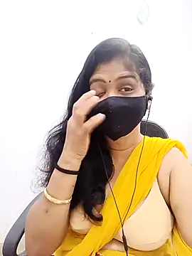 Lucky-Deepthi online show from 04/13/26, 09:09