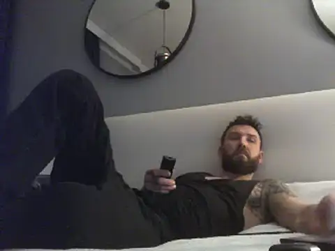 Snapshot of realdilf chatting on 01/19/25, 08:51 realdilf online show from 01/19/25, 08:51