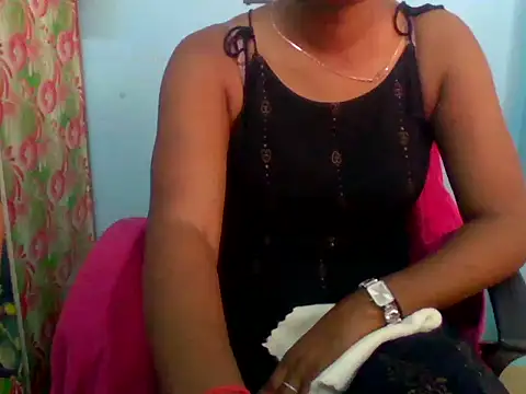 Snapshot of Barbie_183 chatting on 07/18/26, 05:22 Barbie 183 online show from 07/18/26, 05:22