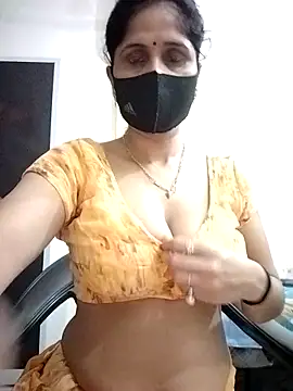 priyancyfun online show from 10/28/25, 01:53