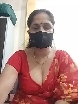 Snapshot of priyancyfun chatting on 05/14/26, 04:14 priyancyfun online show from 05/14/26, 04:14