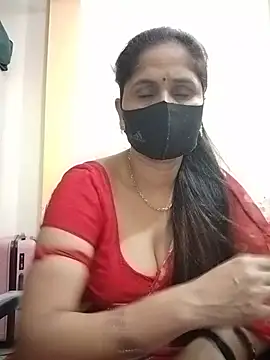 Snapshot of priyancyfun chatting on 05/20/26, 05:41 priyancyfun online show from 05/20/26, 05:41