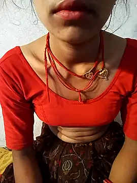 Snapshot of Amaya_Bajwa chatting on 02/04/25, 08:17 Amaya Bajwa online show from 02/04/25, 08:17