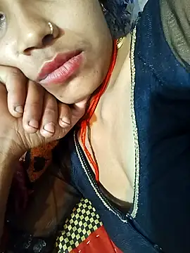 Snapshot of Amaya_Bajwa chatting on 02/08/25, 10:40 Amaya Bajwa online show from 02/08/25, 10:40