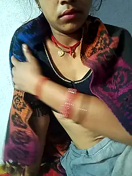 Snapshot of Amaya_Bajwa chatting on 02/11/25, 12:49 Amaya Bajwa online show from 02/11/25, 12:49