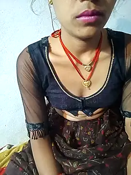 Snapshot of Amaya_Bajwa chatting on 02/17/25, 04:04 Amaya Bajwa online show from 02/17/25, 04:04