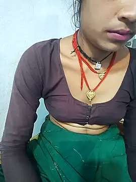 Snapshot of Amaya_Bajwa chatting on 03/13/25, 11:41 Amaya Bajwa online show from 03/13/25, 11:41