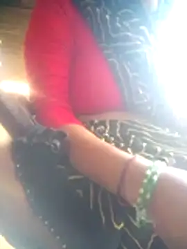 Snapshot of Amaya_Bajwa chatting on 11/05/25, 03:50 Amaya Bajwa online show from 11/05/25, 03:50