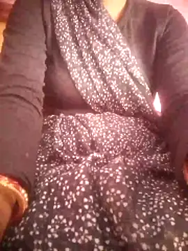 Snapshot of Amaya_Bajwa chatting on 12/23/25, 06:11 Amaya Bajwa online show from 12/23/25, 06:11