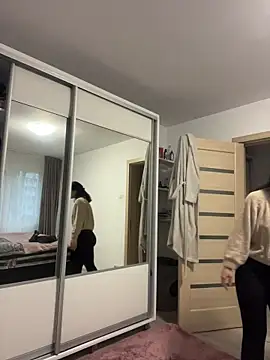 NNNoire online show from 11/22/25, 08:13