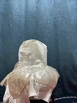 Maya mimi online show from 01/13/25, 11:17