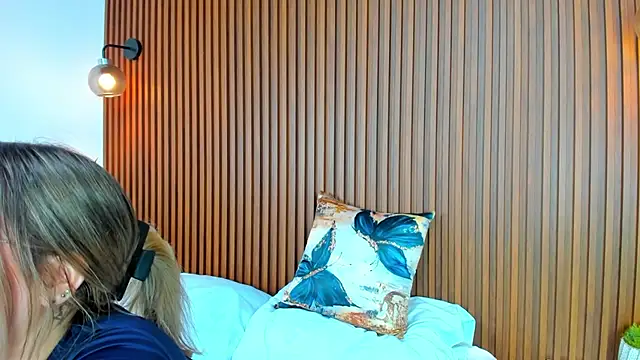 antonella cutie  online show from 03/10/25, 10:34